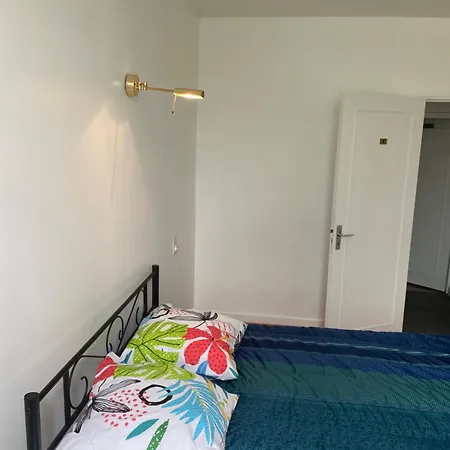 Alojamento de Acomodação e Pequeno-almoço La Cafe De La Brocante