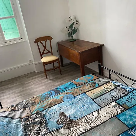 La Cafe De La Brocante Alojamento de Acomodação e Pequeno-almoço 3*